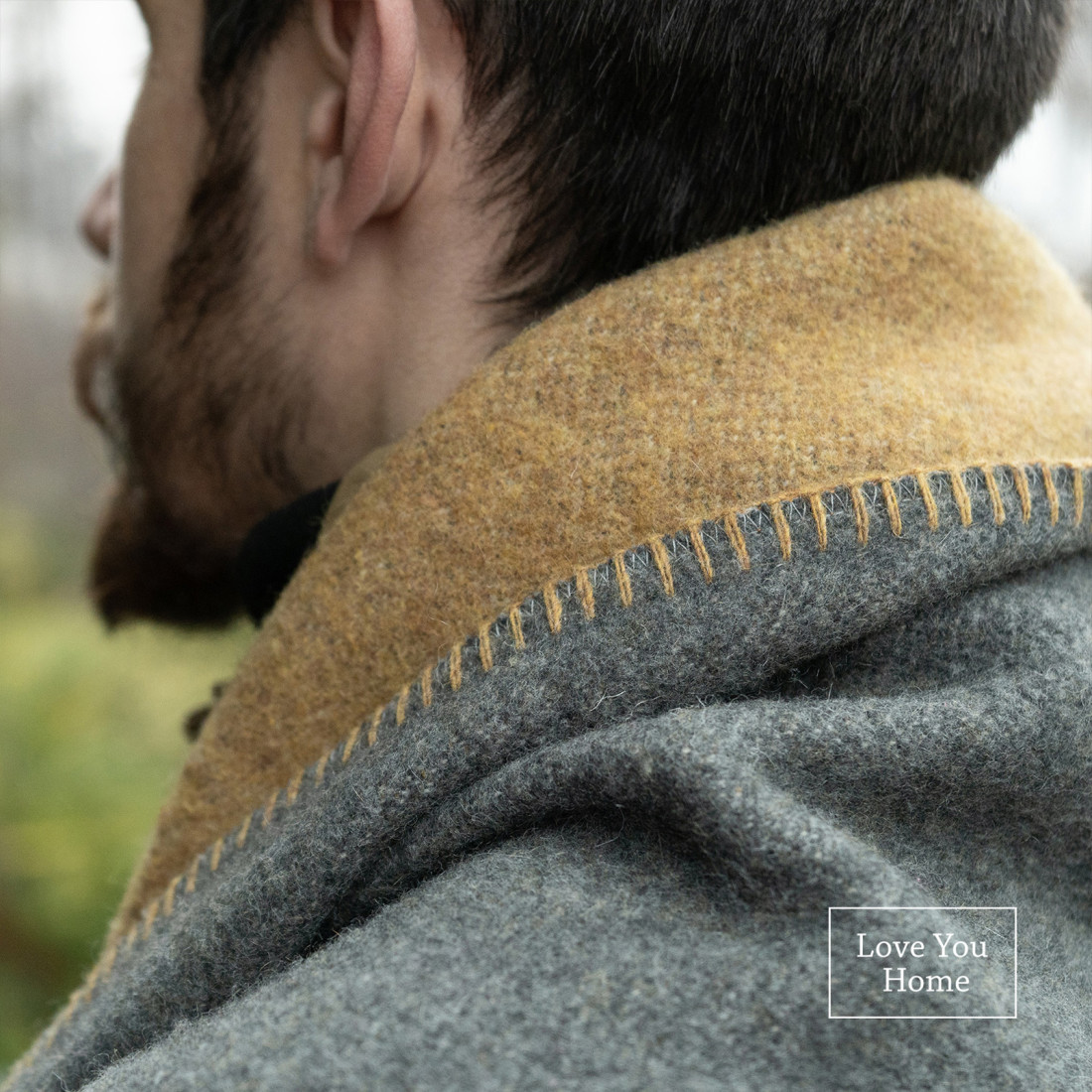 100% Sheep Wool Blanket · 4