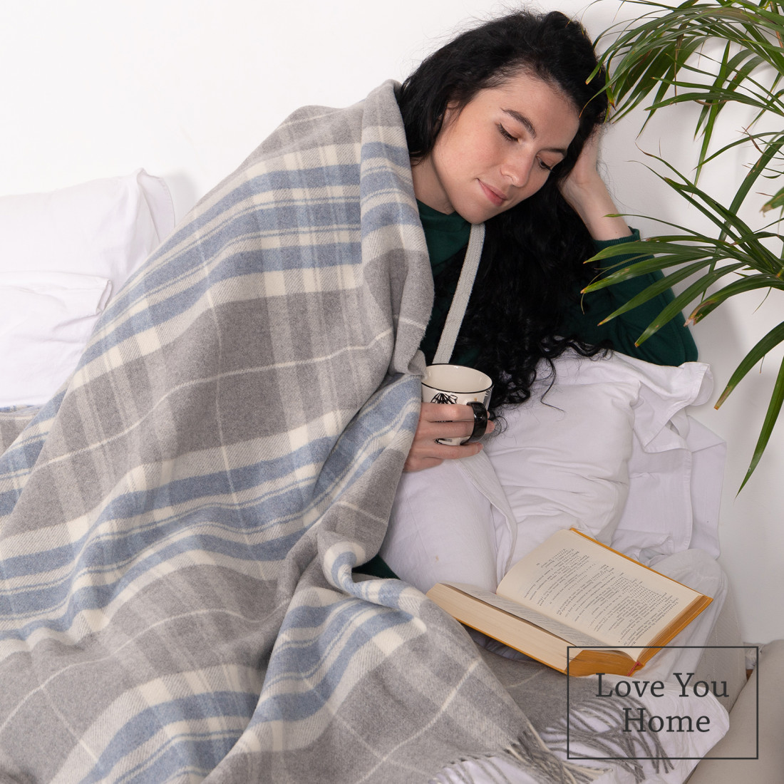 Cashmere Wool Blanket with Merino Tartan · 5