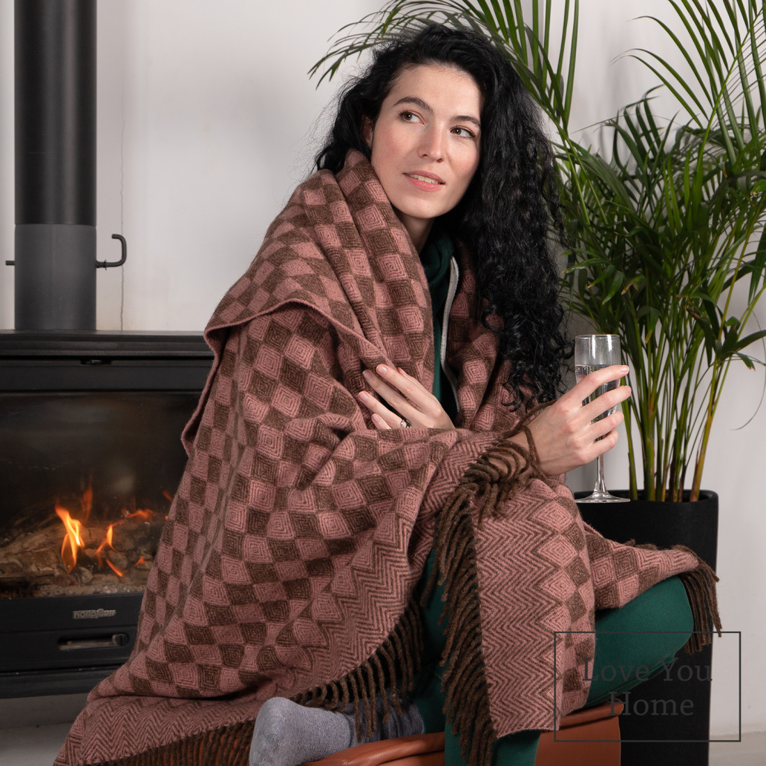 New Zealand wool blanket with diamond pattern · 6